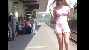 فيلم فندق مع مثير تصوير مخفي في الحمام كيارا كول وروزالين أبو الهول من Bratty Sis