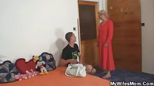 الساقين على الكتفين ممارسة سكس منزلي مخفي الجنس مع أنيسة كيت وجوليا دي لوسيا من Joybear