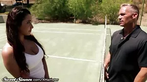 مشهد طويل الساقين مع Hayli Sanders مثير افلام سكس مخفي من MetArt X.